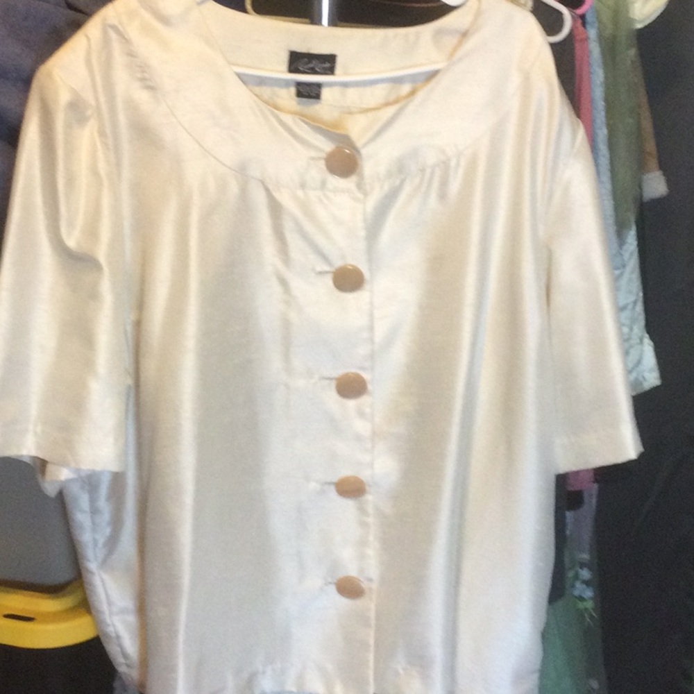 Vintage Russell KempElegant Cream Satin Button-Front Women’s Top 5x